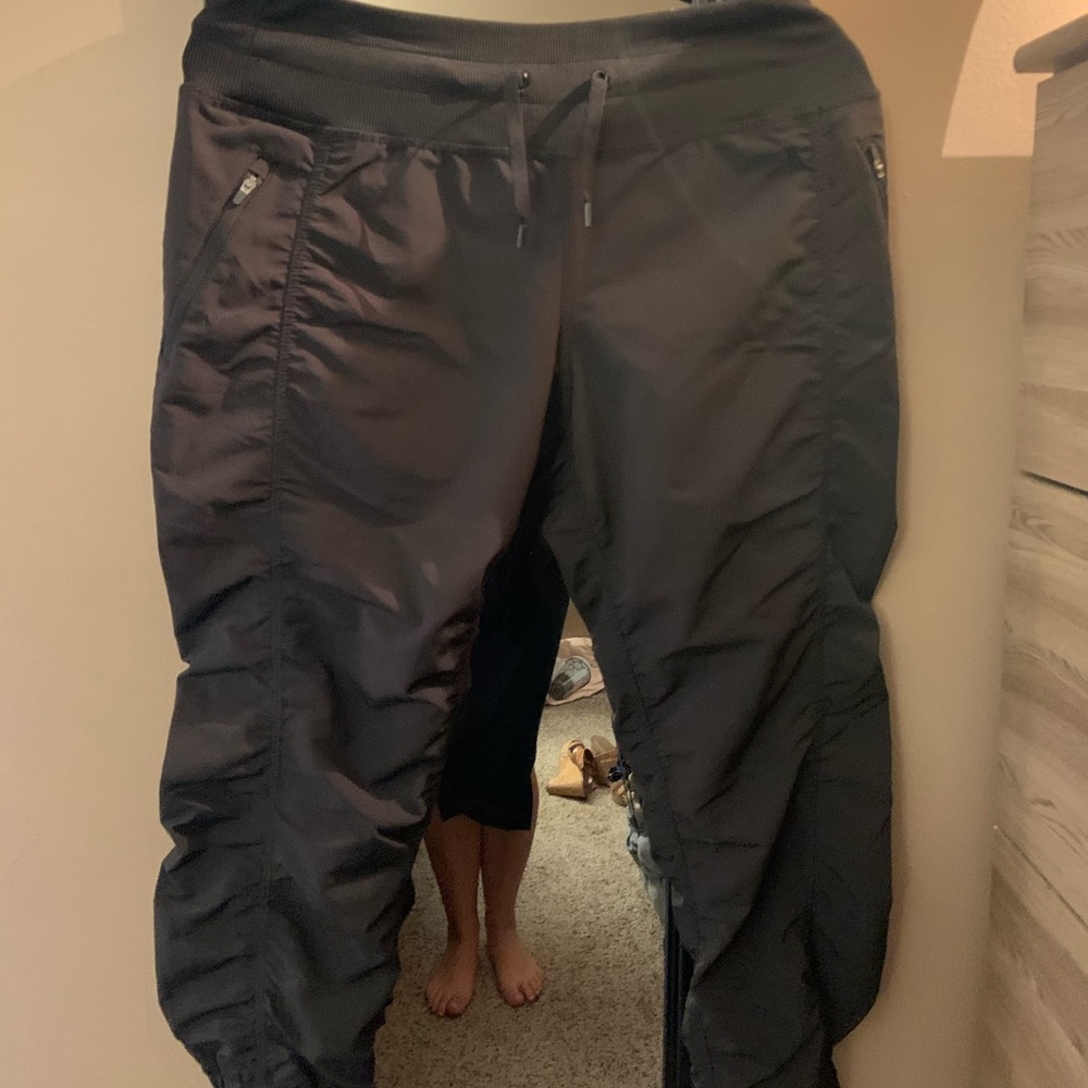 Cropped pants